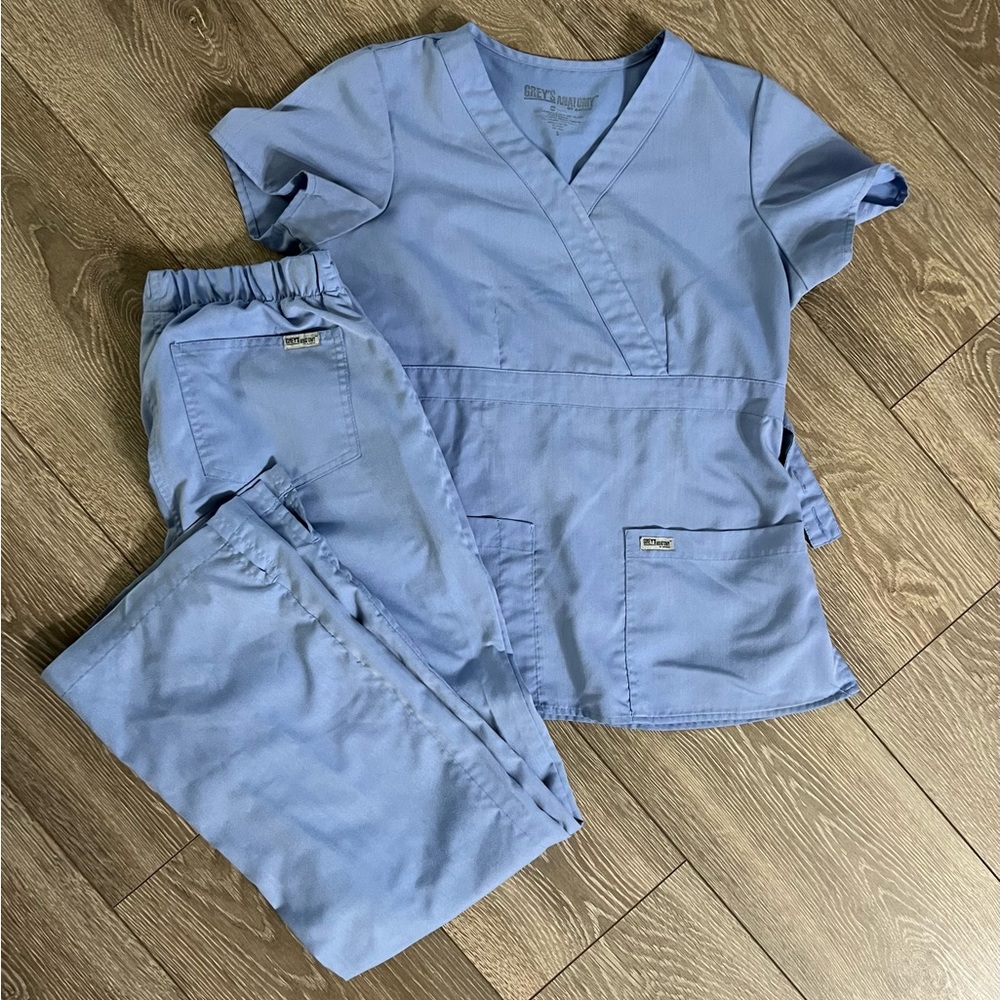 Greys Anatomy Ceil Blue Scrub Set